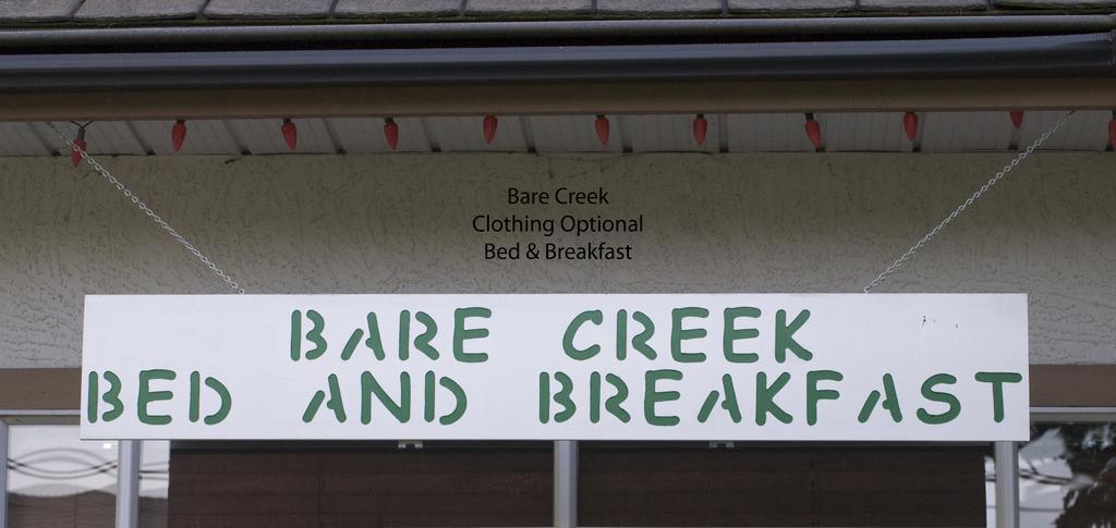Bare Creek Bed & Breakfast Surrey Exterior photo
